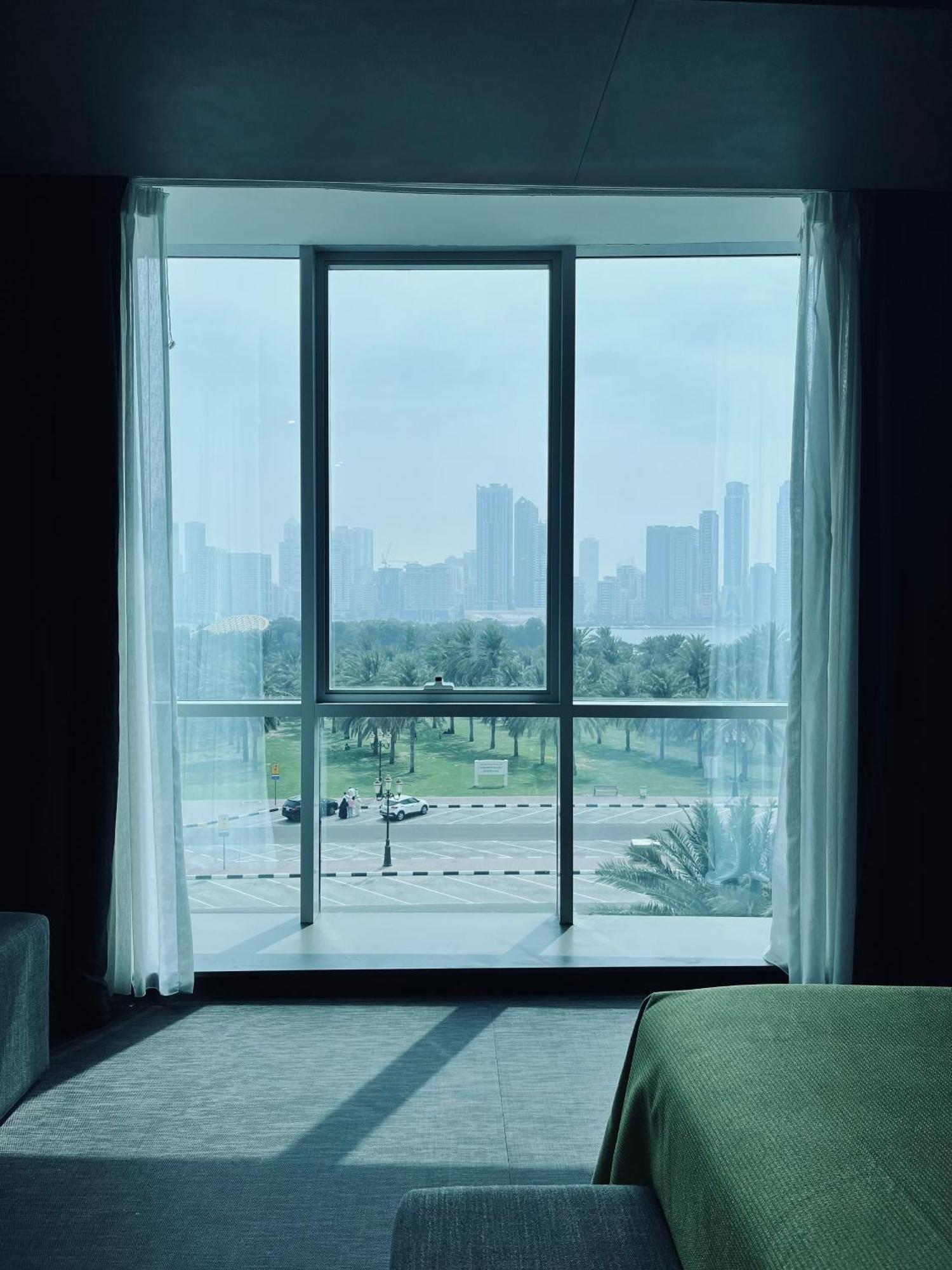 Hotel 72 Sharjah Waterfront Kültér fotó