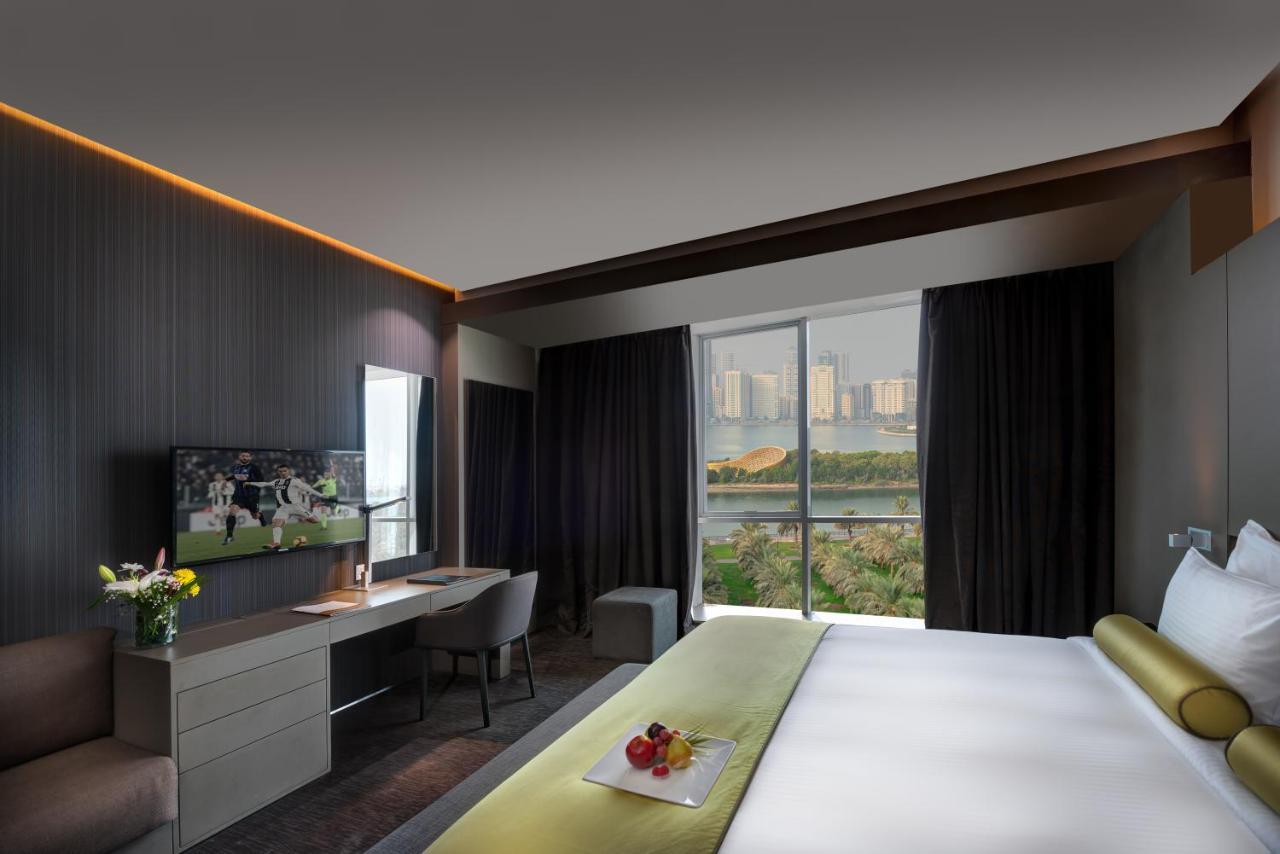 Hotel 72 Sharjah Waterfront Kültér fotó